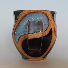Load image into Gallery viewer, Color block mug -yin yang handle