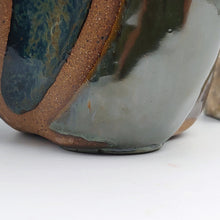 Load image into Gallery viewer, Earthy vase