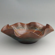 Load image into Gallery viewer, Coppery fluted bowl
