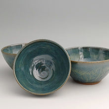 Load image into Gallery viewer, Small leafy ice cream bowls