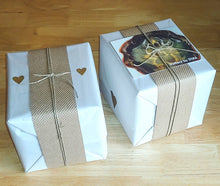 Load image into Gallery viewer, Gift wrap -simple, sustainable
