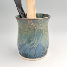 Load image into Gallery viewer, Blue green vase