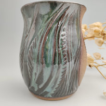 Load image into Gallery viewer, Vase in midnight green