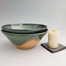 Load image into Gallery viewer, Pair of leafy bowls