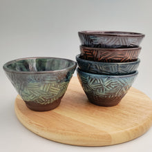 Load image into Gallery viewer, Set of rainbow cups