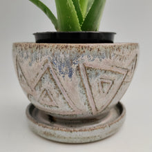Load image into Gallery viewer, Planter with frosty triangles