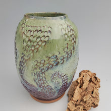 Load image into Gallery viewer, Octopus vase