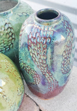 Load image into Gallery viewer, Vase -fun with color & carving