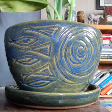 Load image into Gallery viewer, Planter -green w/ blue sheen