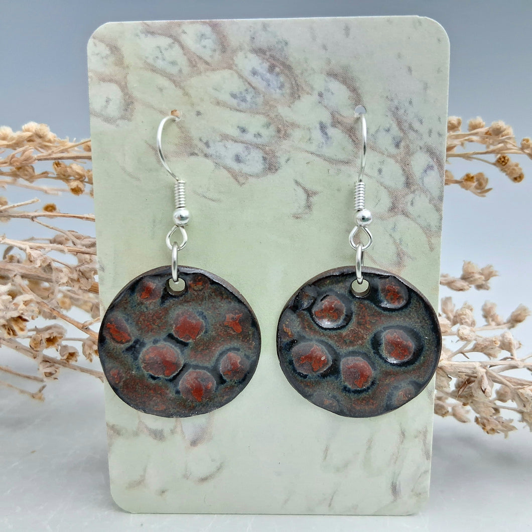 Organic earrings- gray & red