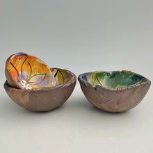 Load image into Gallery viewer, Trio of bright little bowls
