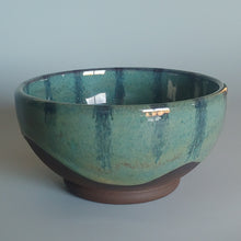 Load image into Gallery viewer, Bowl -minty sage with tiger stripes
