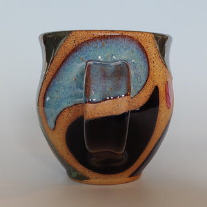 Color block mug -yin yang handle