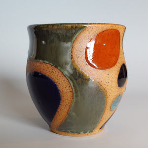 Color block mug -yin yang handle