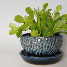 Load image into Gallery viewer, Planter -groovy &amp; blue
