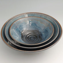 Load image into Gallery viewer, Nesting bowl trio in blues
