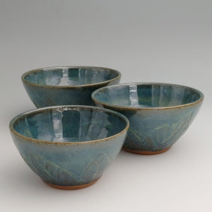 Small leafy ice cream bowls