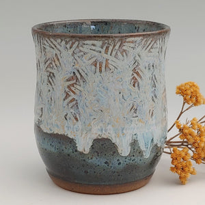 Textured drippy tumbler in blues