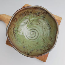 Load image into Gallery viewer, Green bowl, carved leaves
