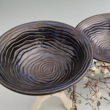 Load image into Gallery viewer, Tree ring bowl
