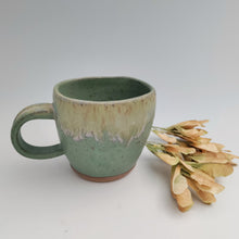 Load image into Gallery viewer, Mug in soft green
