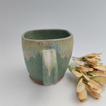 Load image into Gallery viewer, Mug in soft green
