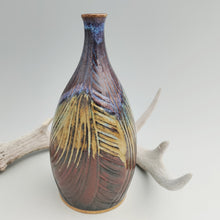 Load image into Gallery viewer, Carved bottle vase
