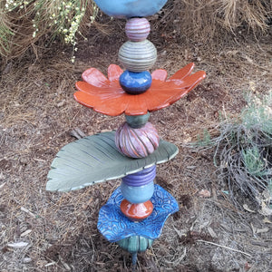 Garden art -blue chicken