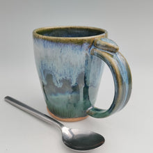 Load image into Gallery viewer, Blue &amp; green mug
